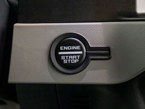 Used 2023 Ford Bronco Badlands image 19