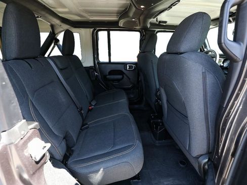 Used 2024 Jeep Wrangler Unlimited Sport AWD/4WD image 22