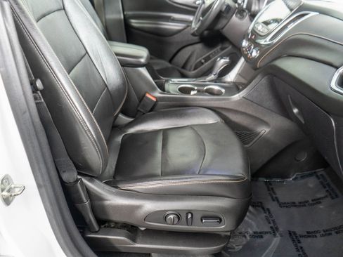 Used 2018 Chevrolet Equinox Premier image 8