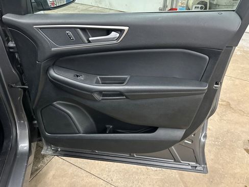 Used 2023 Ford Edge SEL image 42