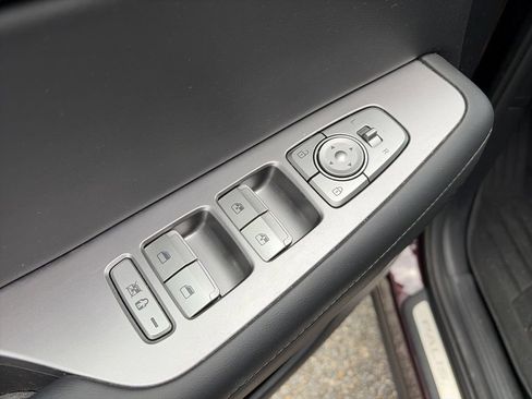 Used 2023 Hyundai Palisade Limited FWD image 18