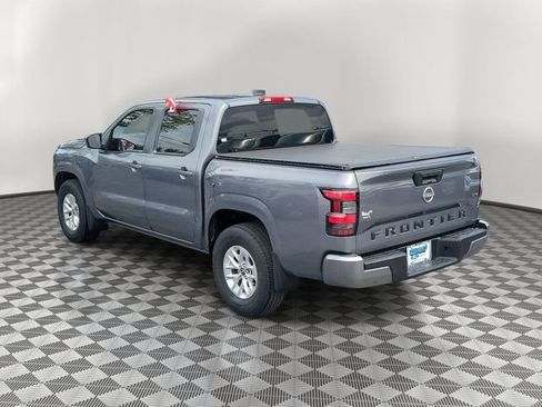 Used 2024 Nissan Frontier SV RWD image 4