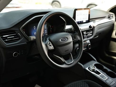 Used 2025 Ford Escape Active AWD/4WD image 19
