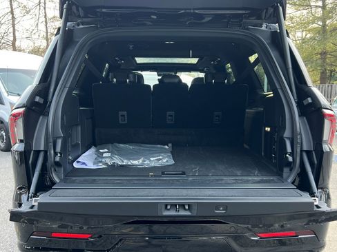 New 2025 Lincoln Navigator L Reserve w/ Jet Appearance Package image 12