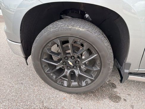 Used 2023 Chevrolet Silverado 1500 LTZ w/ LTZ Convenience Package II image 17