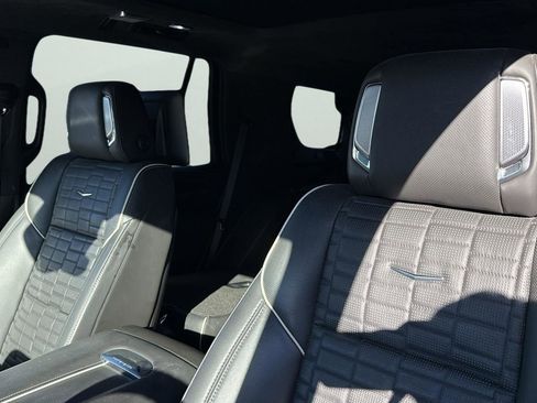 Used 2023 Cadillac Escalade Premium Luxury Platinum w/ LPO, Floor Liner Package image 12
