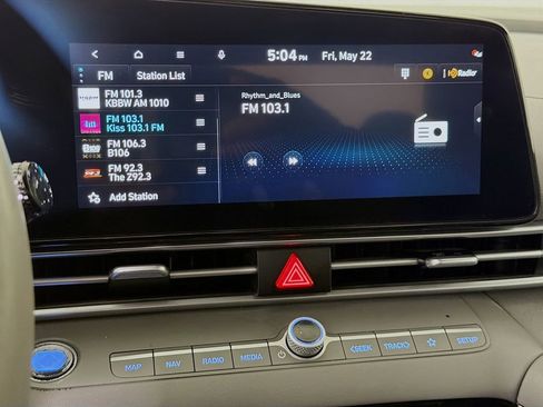 Used 2023 Hyundai Elantra SEL w/ Convenience Package FWD image 13
