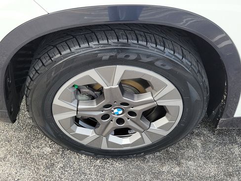 Used 2025 BMW X1 xDrive28i AWD/4WD image 6