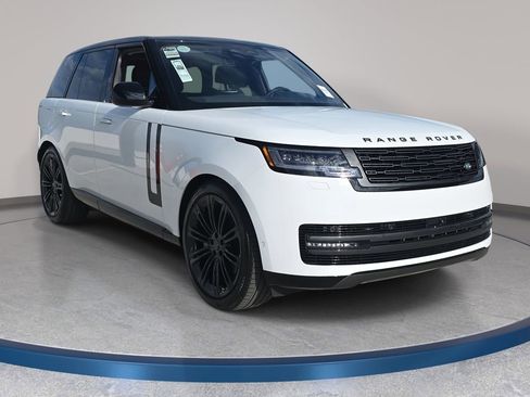 New 2026 Land Rover Range Rover SE image 3