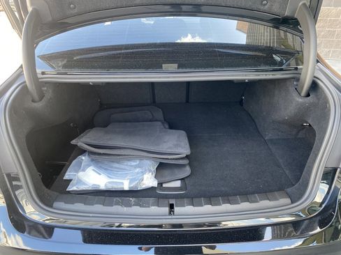 Used 2021 BMW 330e 330e w/ Convenience Package image 12