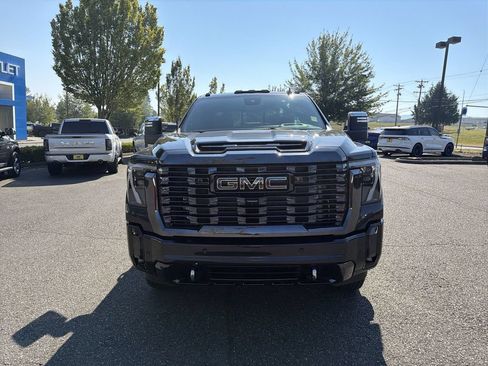 Used 2024 GMC Sierra 3500 Denali Ultimate AWD/4WD image 4