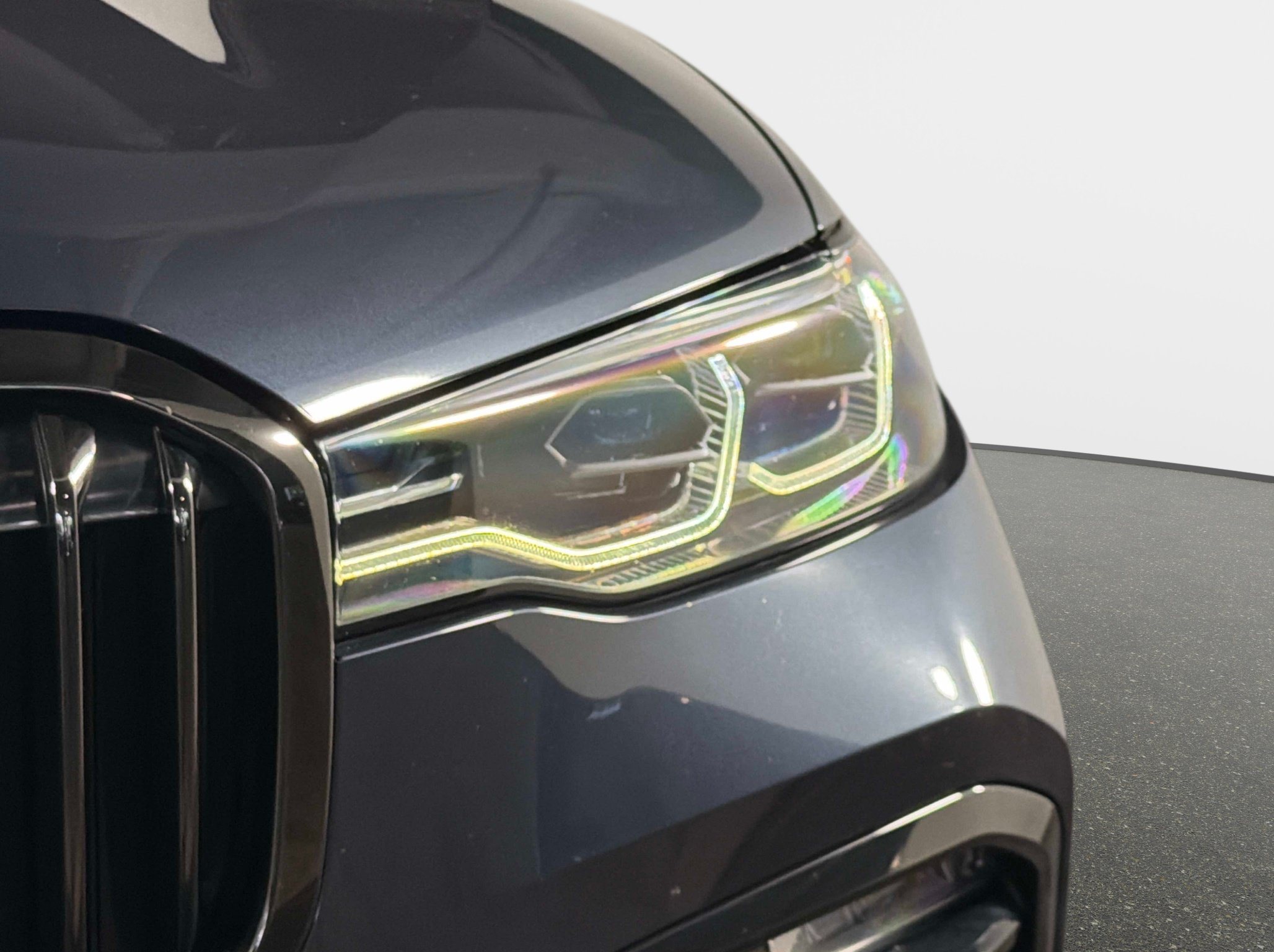 Used 2021 BMW X7 xDrive40i w/ M Sport Package AWD/4WD image 20