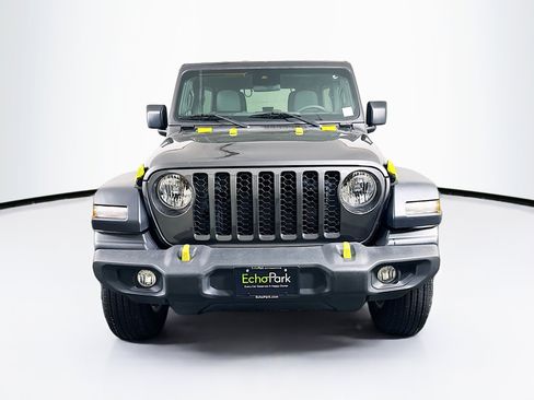 Used 2024 Jeep Wrangler Sport S image 2
