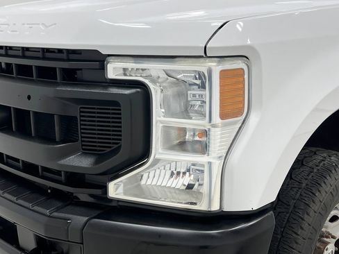 Used 2020 Ford F250 XL w/ Power Equipment Group image 31