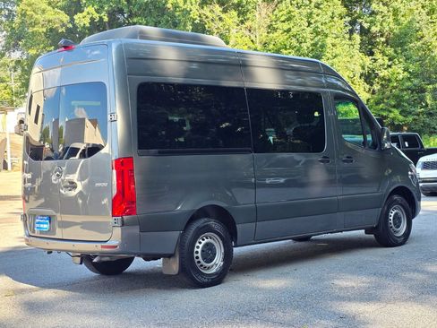 Used 2019 Mercedes-Benz Sprinter 2500 image 6