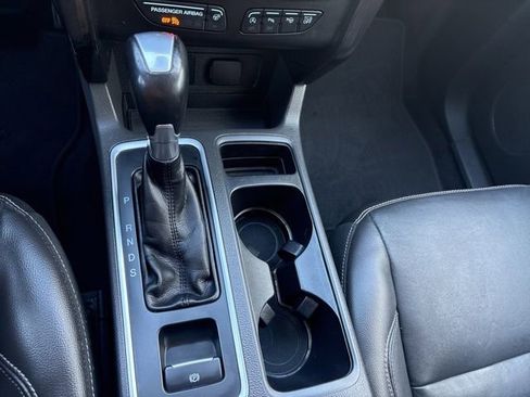 Used 2017 Ford Escape Titanium w/ Equipment Group 301A image 19