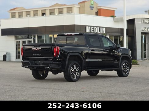 Used 2025 GMC Sierra 1500 AT4 w/ AT4 Premium Package AWD/4WD image 7