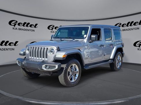 Used 2020 Jeep Wrangler Unlimited Sahara image 1