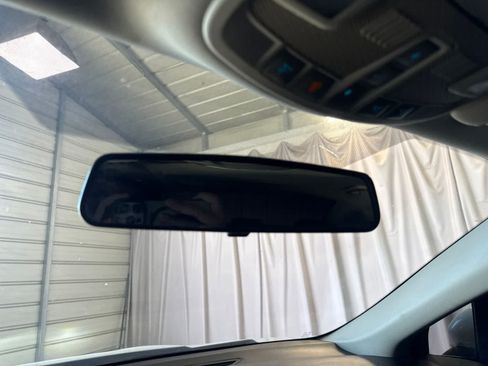 Used 2018 Ford Fusion SE FWD image 26