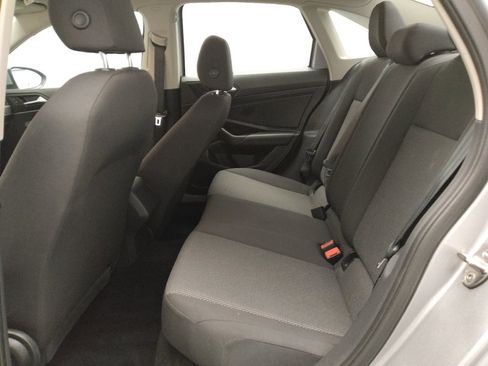 Used 2019 Volkswagen Jetta SE image 18