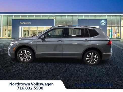 Used 2023 Volkswagen Tiguan S AWD/4WD image 3