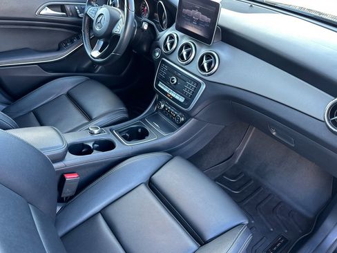 Used 2018 Mercedes-Benz CLA 250 image 19