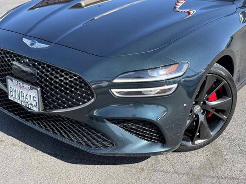 Used 2022 Genesis G70 3.3T RWD image 3
