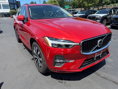 Used 2023 Volvo XC60 B5 Core w/ Climate Package AWD/4WD image 5