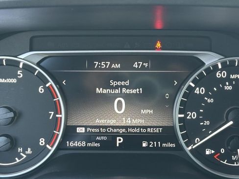 Used 2023 Nissan Rogue S image 40