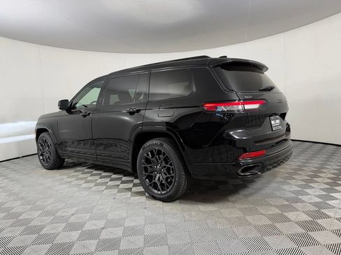 Used 2025 Jeep Grand Cherokee L Summit w/ Obsidian Package AWD/4WD image 9