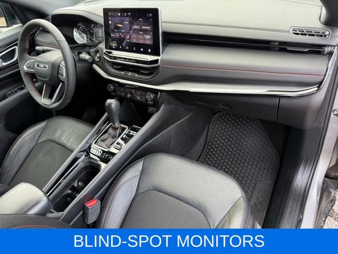 Used 2024 Jeep Compass Trailhawk image 20