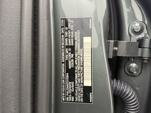 New 2026 Volvo V60 B5 Cross Country Plus w/ Protection Package Premier image 31