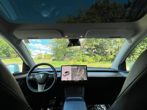 Used 2023 Tesla Model Y Long Range AWD/4WD image 20