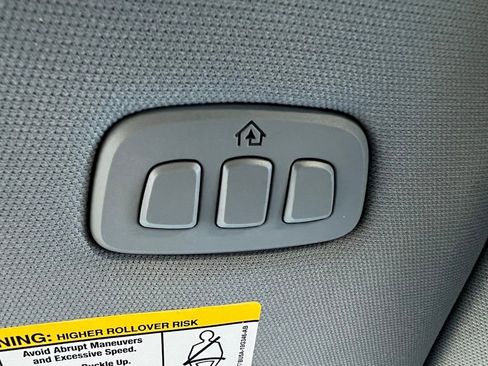 Used 2023 Ford F250 Lariat w/ Chrome Package image 51