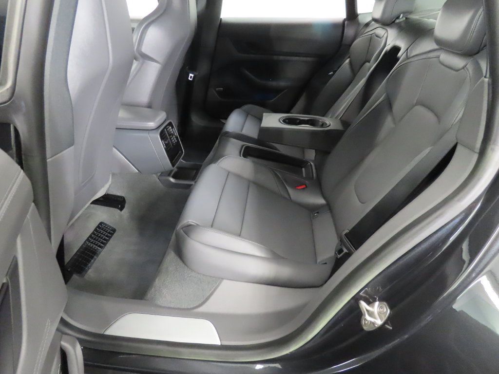 Certified 2023 Porsche Taycan 4S w/ Performance Package AWD/4WD image 40