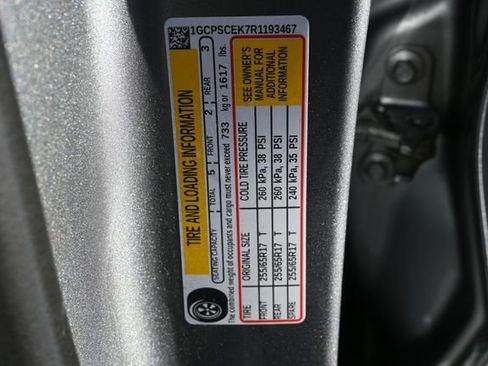 Used 2024 Chevrolet Colorado LT w/ LT Convenience Package II image 29