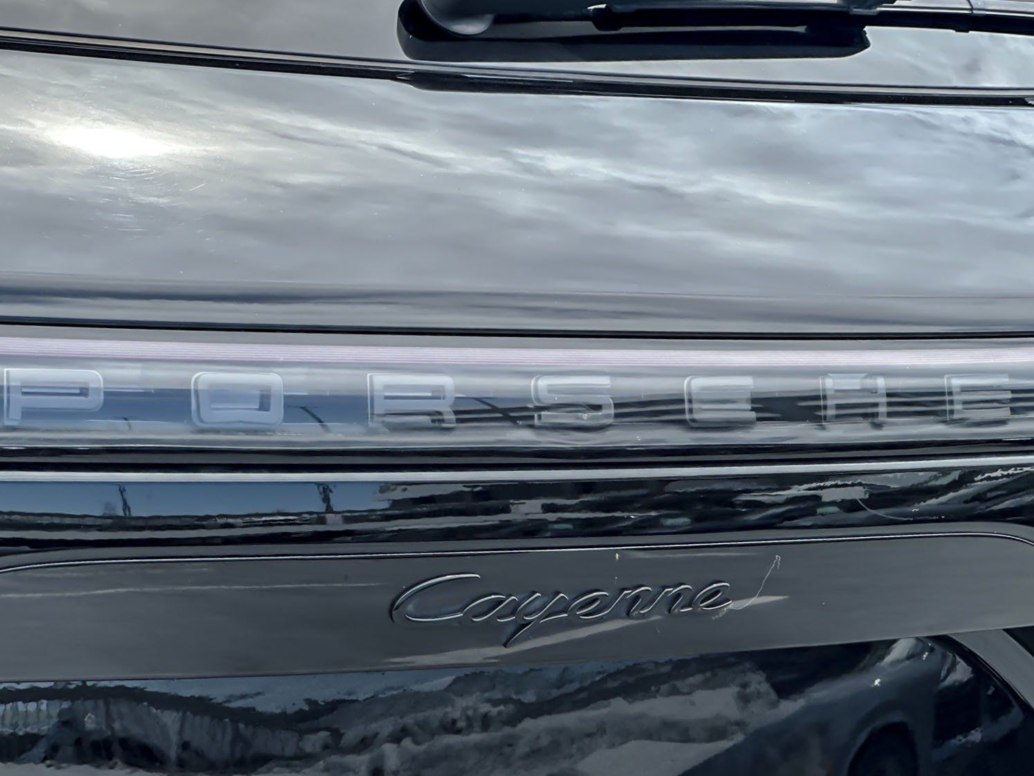 Used 2023 Porsche Cayenne Platinum Edition AWD/4WD image 26