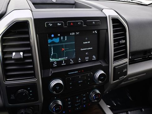Used 2018 Ford F150 Lariat w/ Equipment Group 502A Luxury AWD/4WD image 27