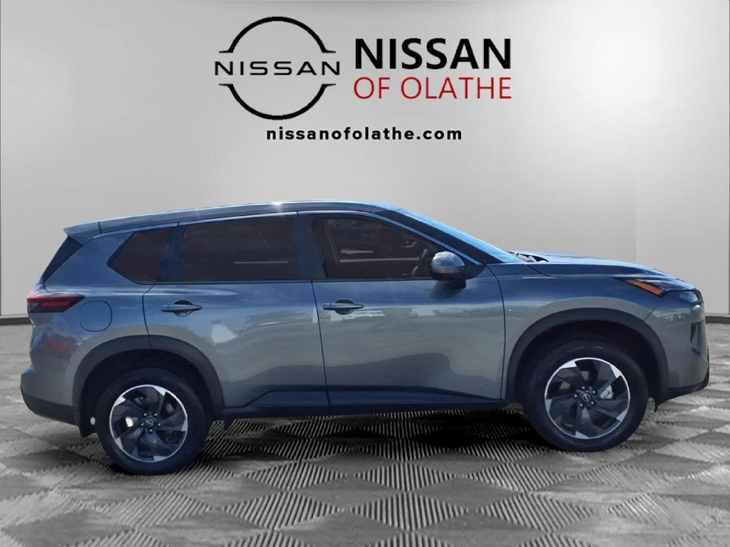 Used 2026 Nissan Rogue SV w/ Cold Weather Package AWD/4WD image 28