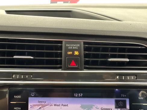 Used 2019 Volkswagen Tiguan SEL image 23