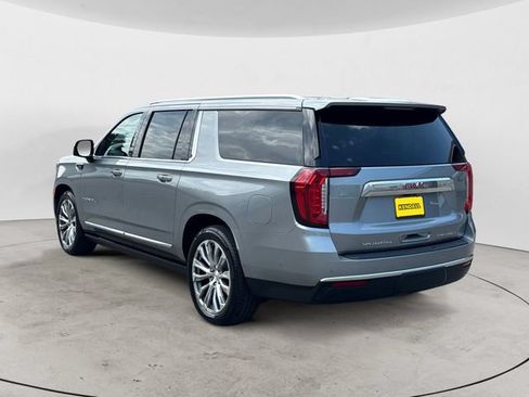Used 2023 GMC Yukon XL Denali w/ Denali Reserve Package AWD/4WD image 7