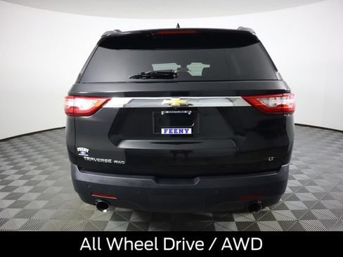 Used 2020 Chevrolet Traverse LT w/ Driver Confidence II Package AWD/4WD image 5
