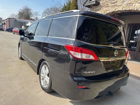 Used 2011 Nissan Quest SL image 3