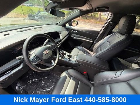 Used 2025 Cadillac XT4 Premium Luxury AWD/4WD image 11