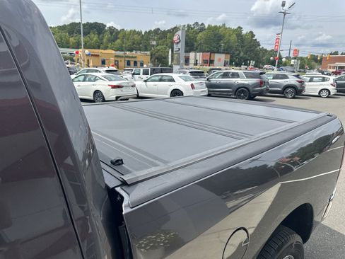 Used 2019 RAM 1500 Big Horn AWD/4WD image 24