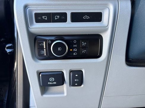 Certified 2023 Ford F150 Limited image 27