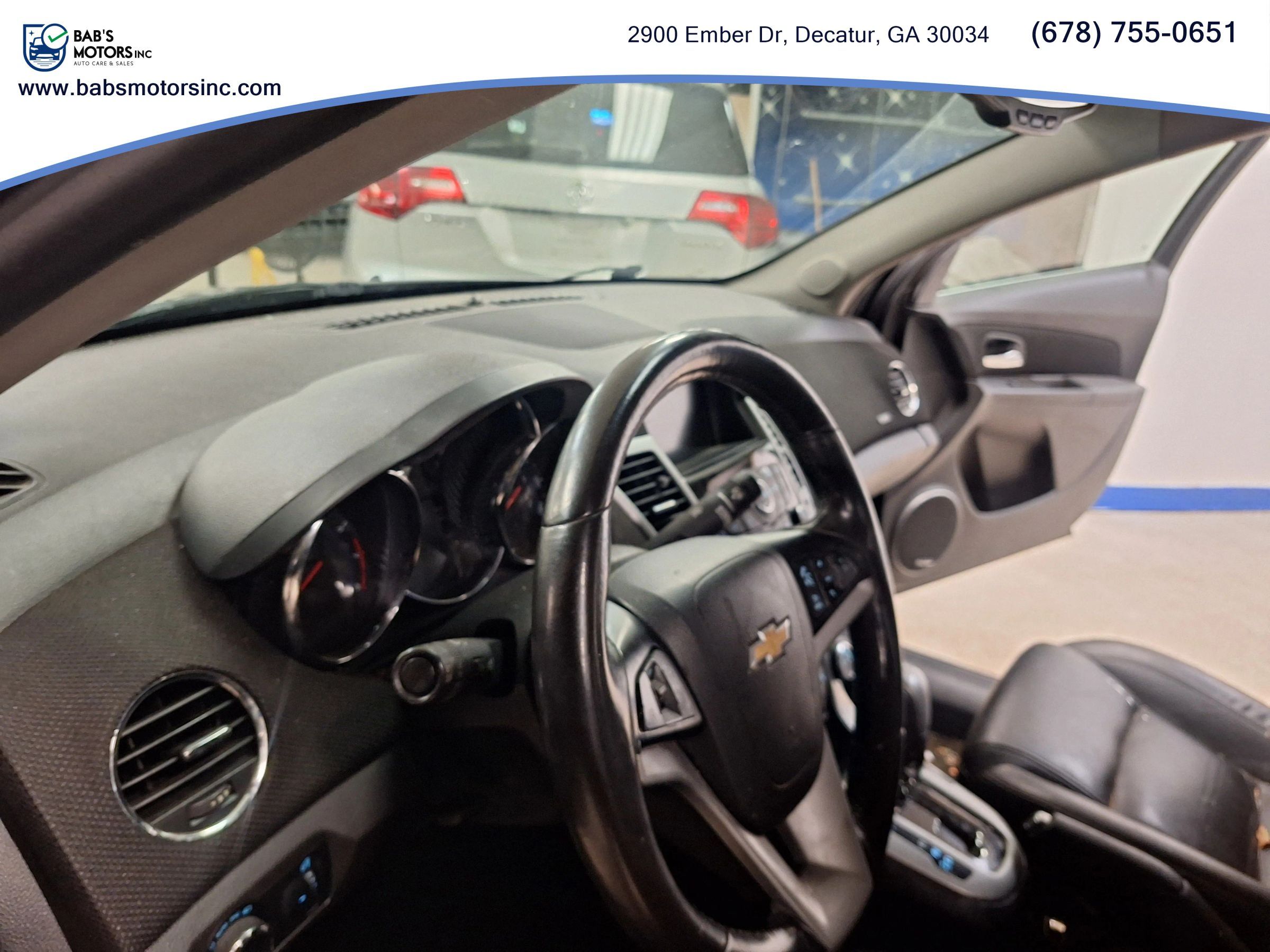 Used 2013 Chevrolet Cruze LT w/ Enhanced Safety Package FWD image 9