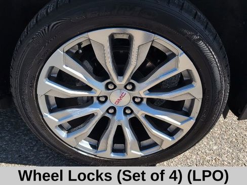 Used 2023 GMC Yukon Denali AWD/4WD image 25
