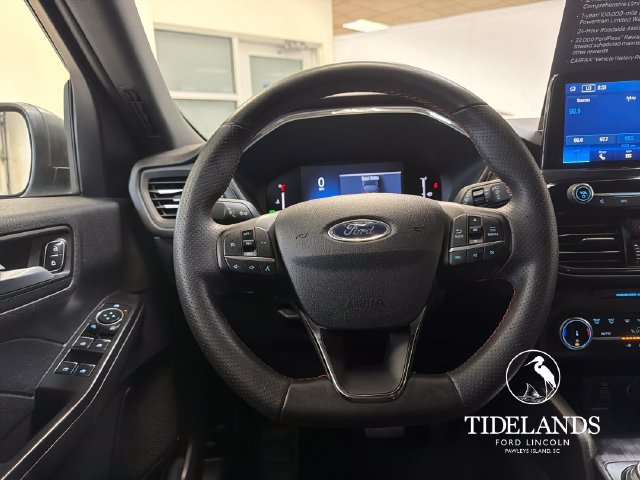 Certified 2025 Ford Escape ST-Line FWD image 18