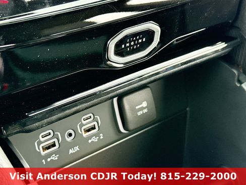 New 2026 Jeep Grand Cherokee Limited AWD/4WD image 10